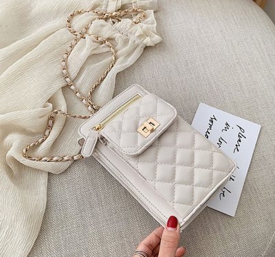 Женская мини сумочка клатч с цепочкой стеганная, маленькая сумка для девушек, модный женский кошелек-клатч Молочный 712Б фото