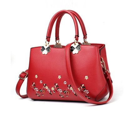 Женская сумочка с вышивкой Красный 378Б фото