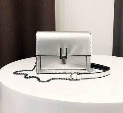 Модная женская лаковая мини сумочка Серебро 479 фото