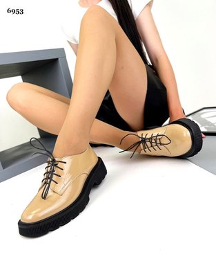 Жіночі туфлі Сlassic 6953 фото