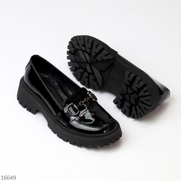 Черные лаковые глянцевые туфли лоферы 16649 16649 фото