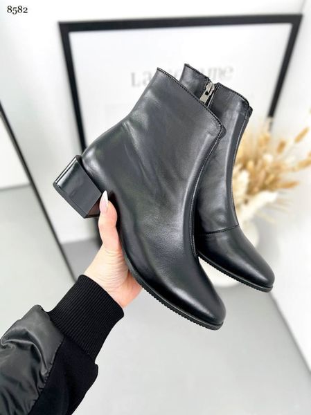 Жіночі черевики чорні зима 37 розмір 8582-1 фото