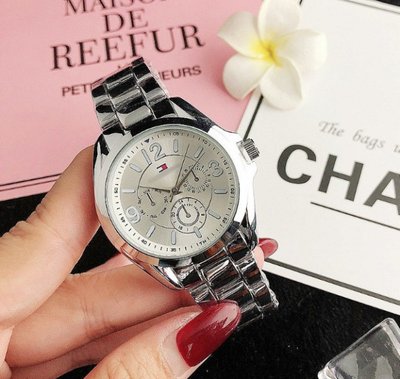 Женские наручные часы Томми Халфайгер, металлические часы на руку Tommy Hilfiger для девушек Серебро 971С фото