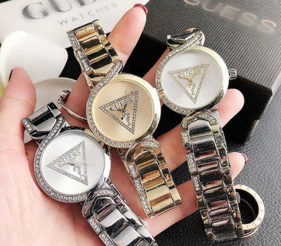 Качественные женские наручные часы браслет Guess, модные и стильные часы-браслет на руку 928 фото